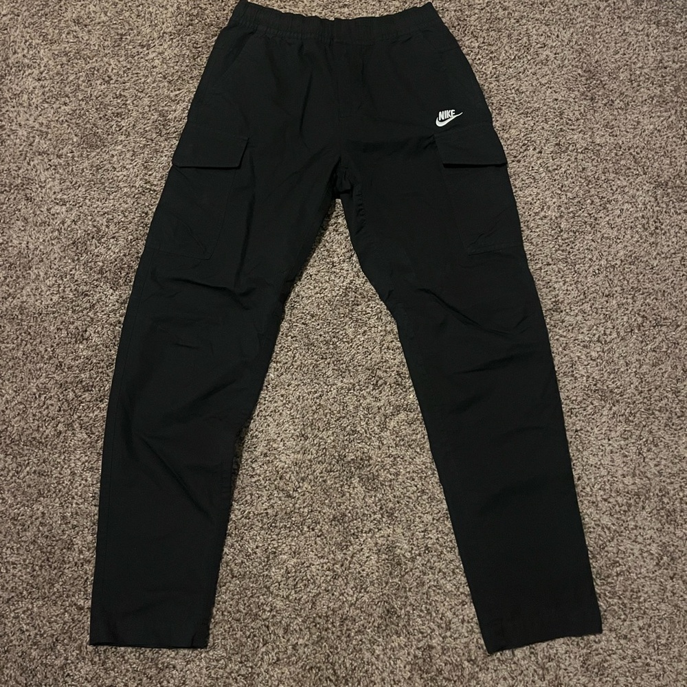 Nike Cargo Joggers